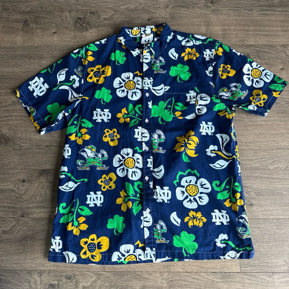 Wes and Willy Notre Dame Hawaiian Shirt Men XL Button Up Floral Fighting Irish